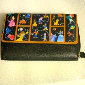 “Carry The Magic” Disney Women’s Wallet
